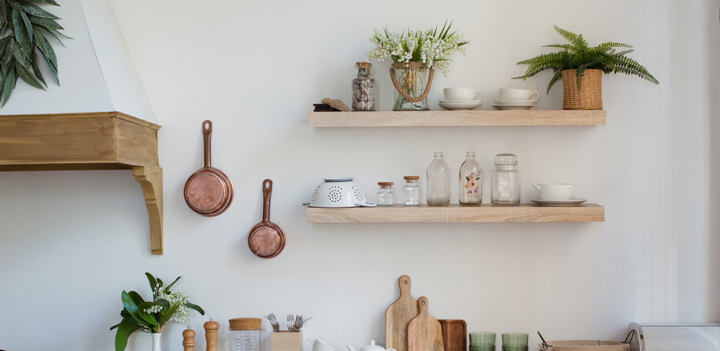 Floating shelves are a big kitchen trend in 2022